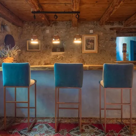 Richea Hideaway, Stone & Hidden Beaches * Kouloureika