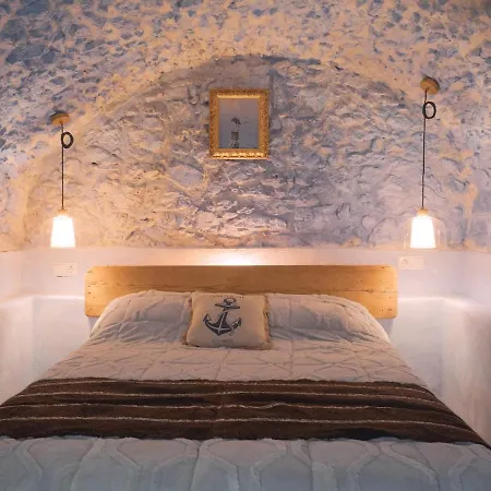Richea Hideaway, Stone & Hidden Beaches * Kouloureika