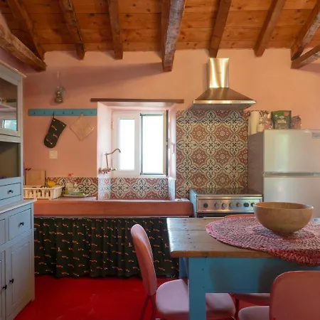 Richea Hideaway, Stone & Hidden Beaches *